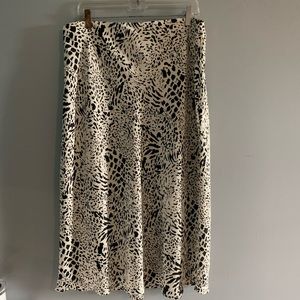 Fashion Nova Silky Sexy animal print skirt